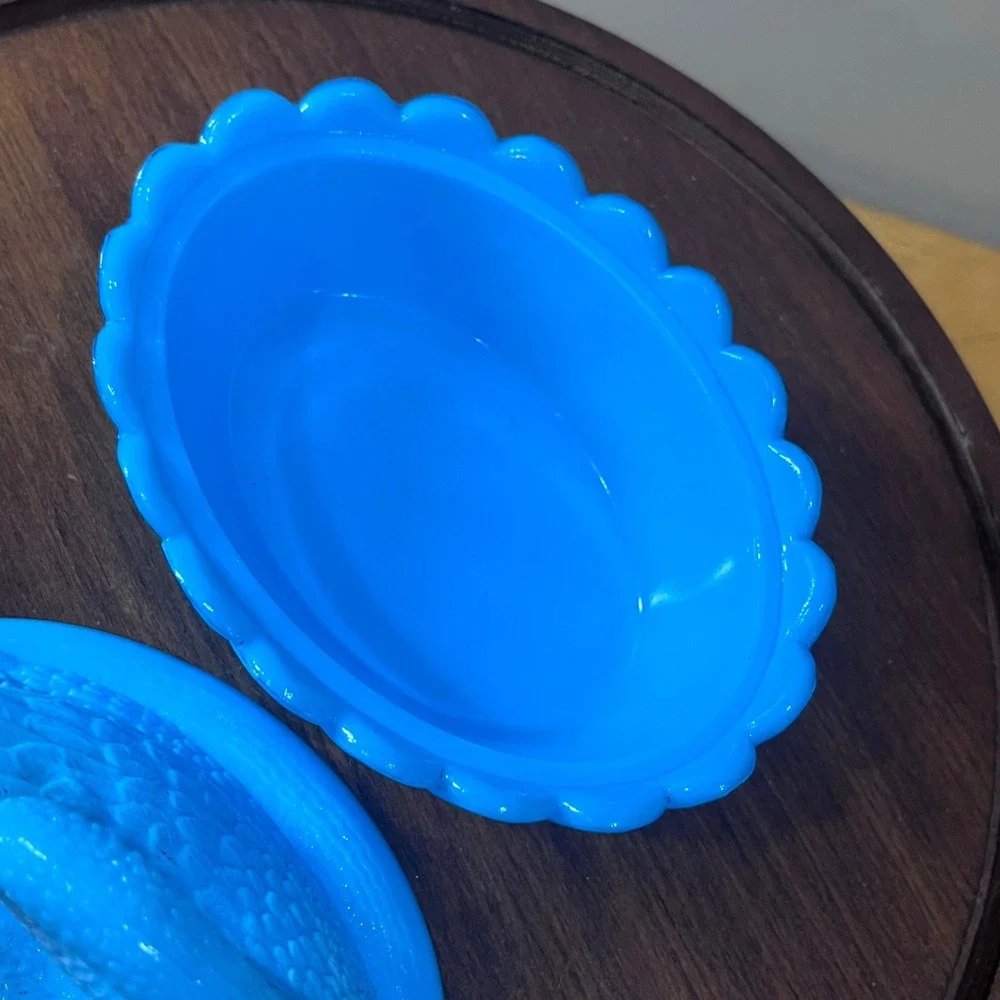 Vtg Westmoreland Blue Slag Glass Swan on Nest Covered Dish Candy Box MCM